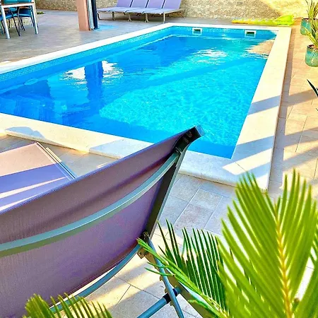 Victoria Villa *